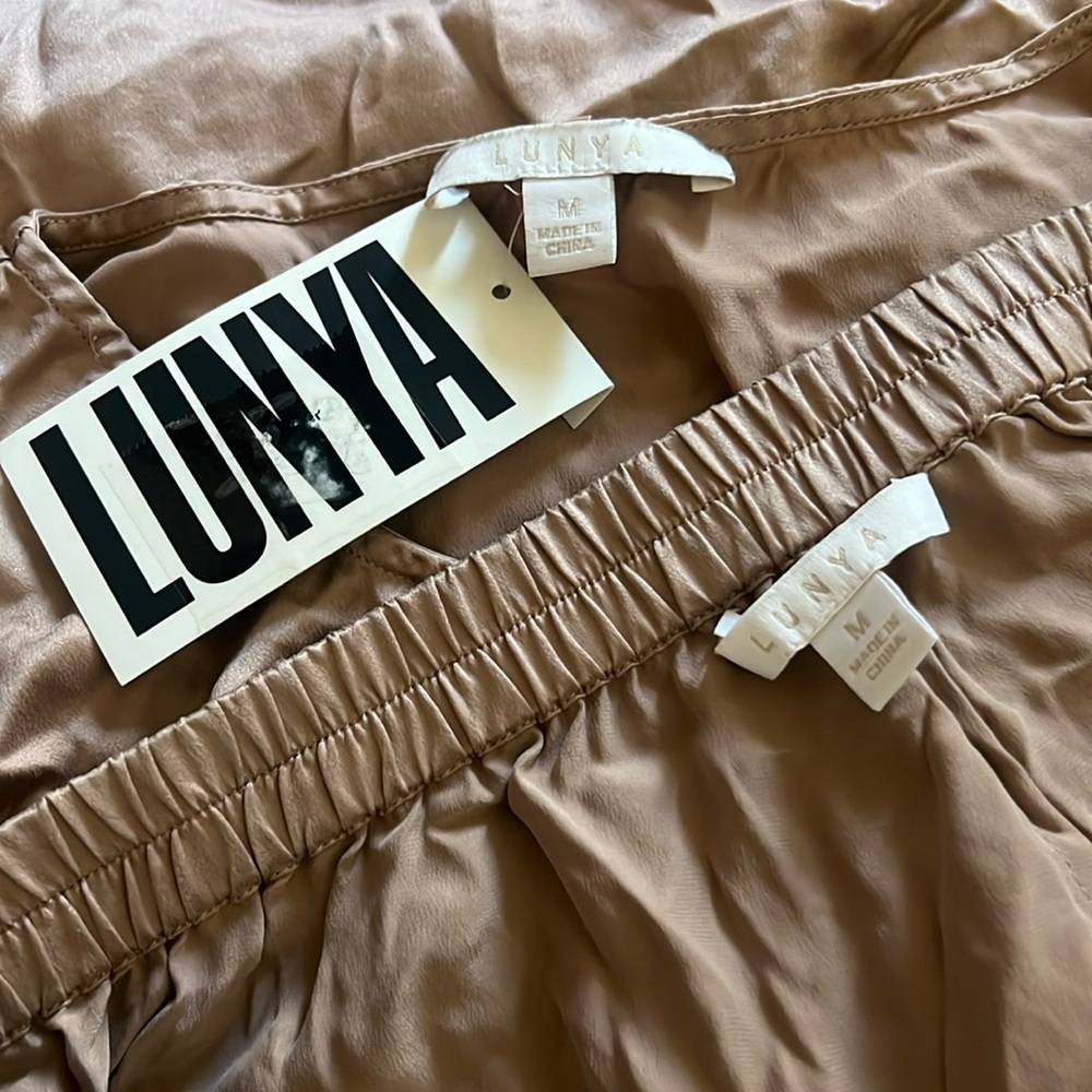 LUNYA Silk Sleep Set Size Medium